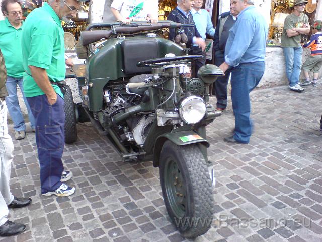 Adunata Alpini BAssano 2008 MK-129.JPG